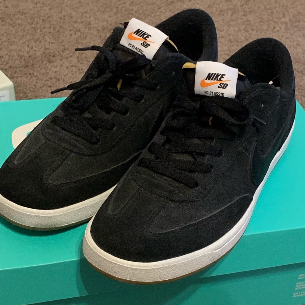 Nike SB FC Classic